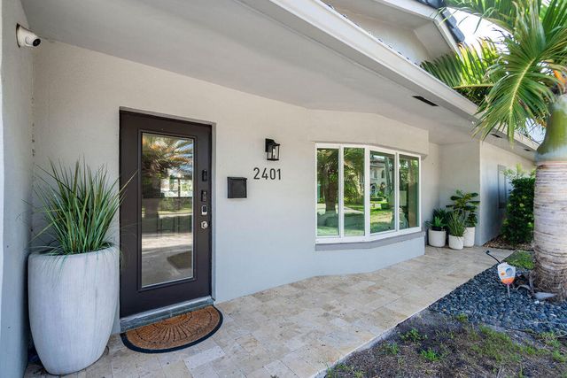 2401 NE 33RD Street, Lighthouse Point, FL 33064