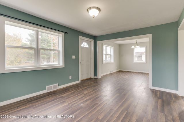 4628 Pleasant Grove Road, Lansing, MI 48910