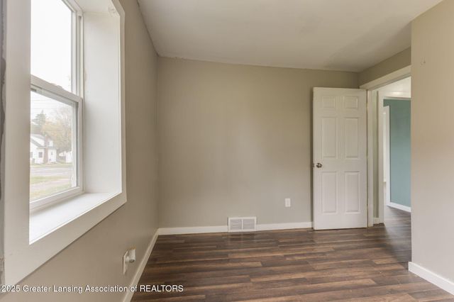 4628 Pleasant Grove Road, Lansing, MI 48910