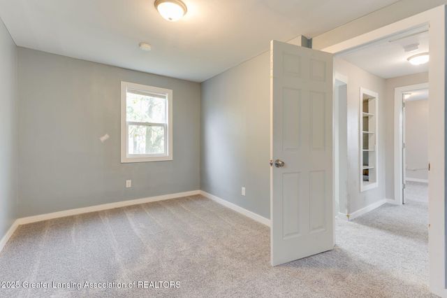 4628 Pleasant Grove Road, Lansing, MI 48910