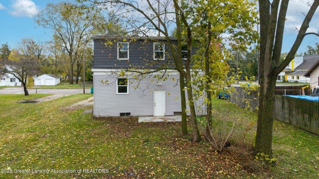 4628 Pleasant Grove Road, Lansing, MI 48910