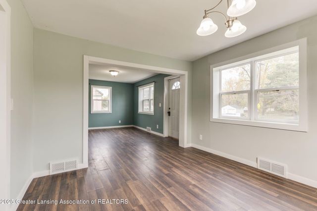 4628 Pleasant Grove Road, Lansing, MI 48910