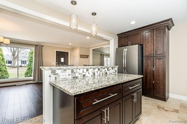 50709 Mile End Drive, Shelby Charter Township, MI 48317