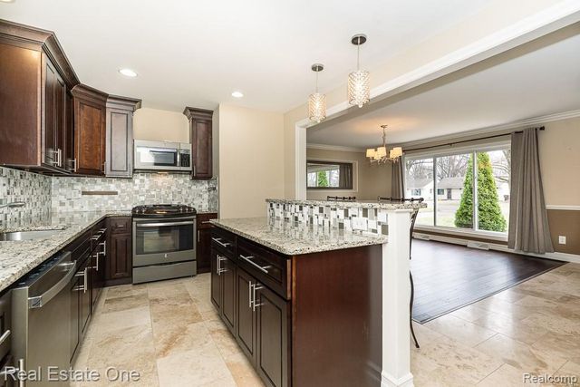 50709 Mile End Drive, Shelby Charter Township, MI 48317