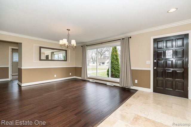 50709 Mile End Drive, Shelby Charter Township, MI 48317