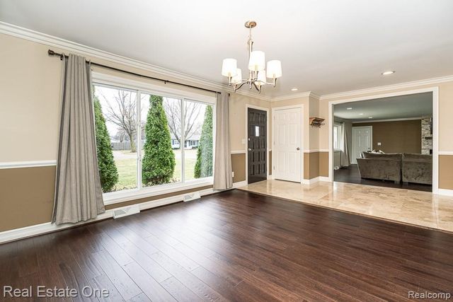 50709 Mile End Drive, Shelby Charter Township, MI 48317