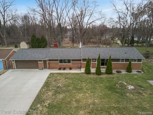 50709 Mile End Drive, Shelby Charter Township, MI 48317