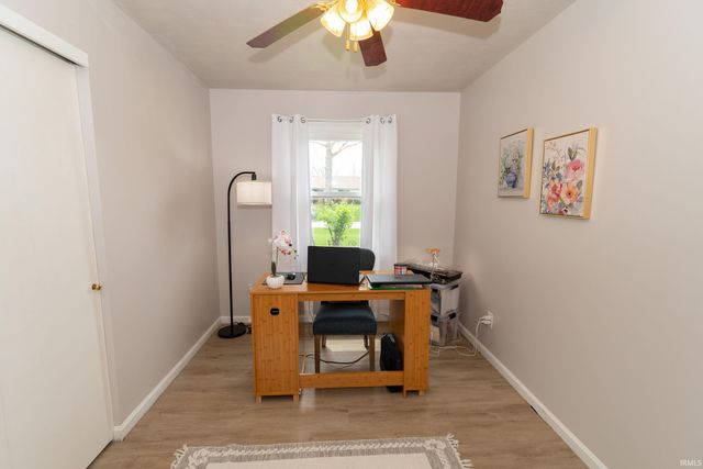 19675 Rolling Acres Drive, South Bend, IN 46614