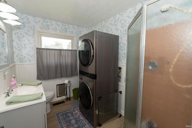 19675 Rolling Acres Drive, South Bend, IN 46614