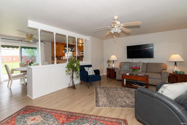 19675 Rolling Acres Drive, South Bend, IN 46614