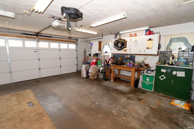 19675 Rolling Acres Drive, South Bend, IN 46614