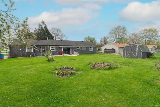 19675 Rolling Acres Drive, South Bend, IN 46614