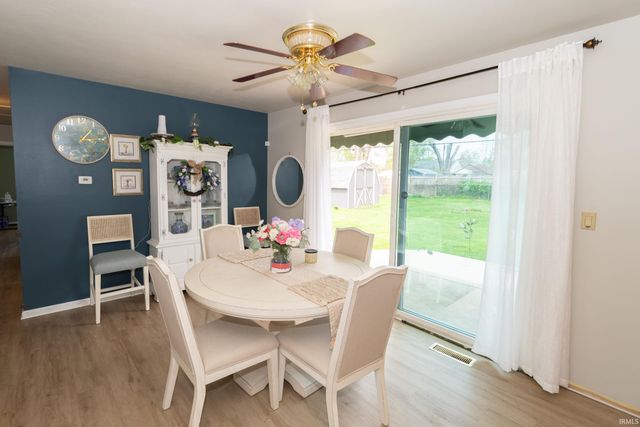 19675 Rolling Acres Drive, South Bend, IN 46614