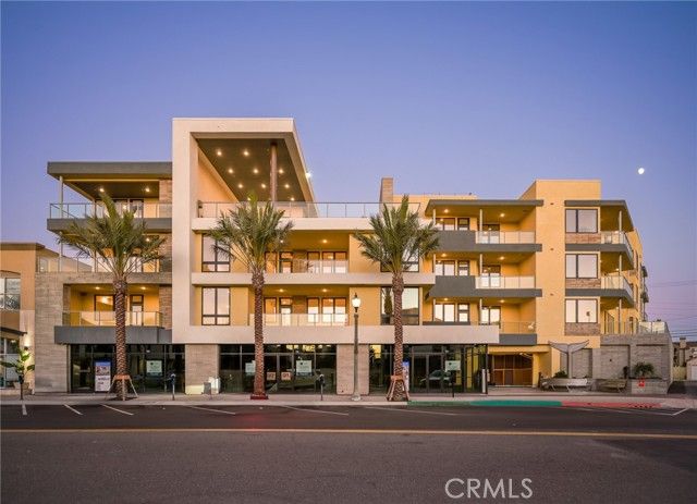 414 Main St. 410, Huntington Beach, CA 92648