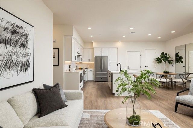 414 Main St. 410, Huntington Beach, CA 92648