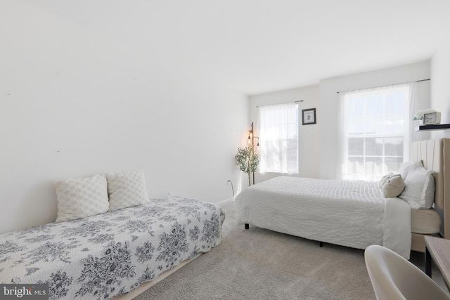 28 LACY LN, Coatesville, PA 19320