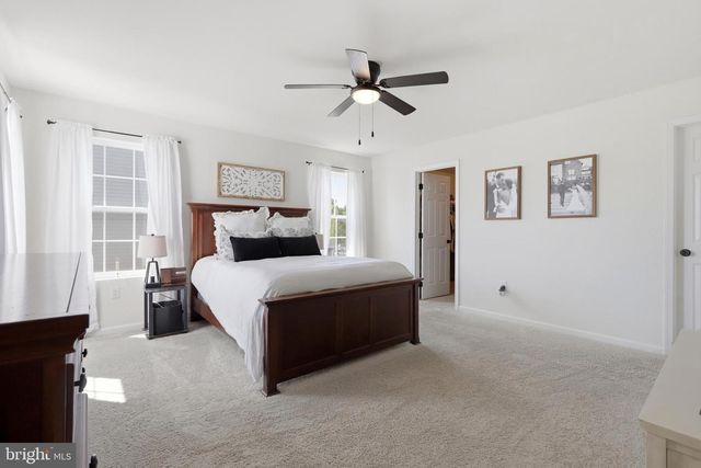 28 LACY LN, Coatesville, PA 19320