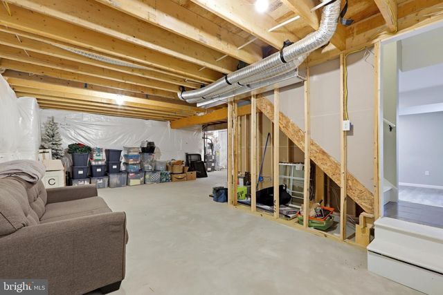 28 LACY LN, Coatesville, PA 19320