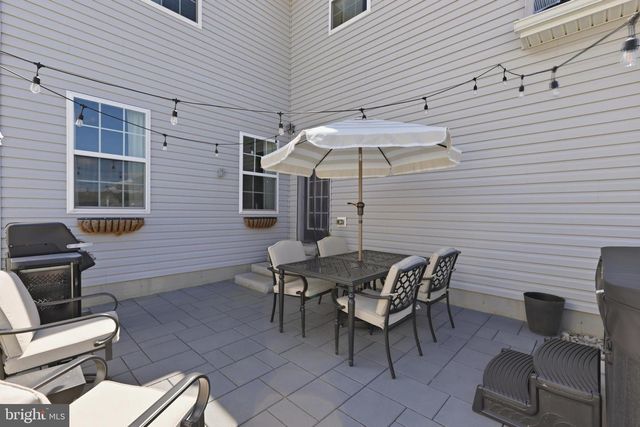 28 LACY LN, Coatesville, PA 19320