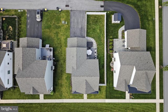 28 LACY LN, Coatesville, PA 19320