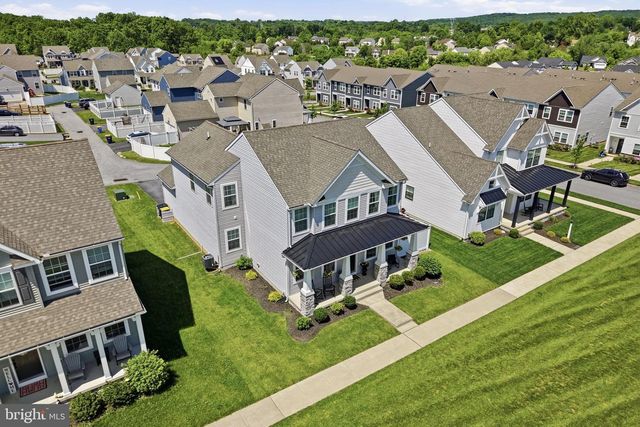 28 LACY LN, Coatesville, PA 19320