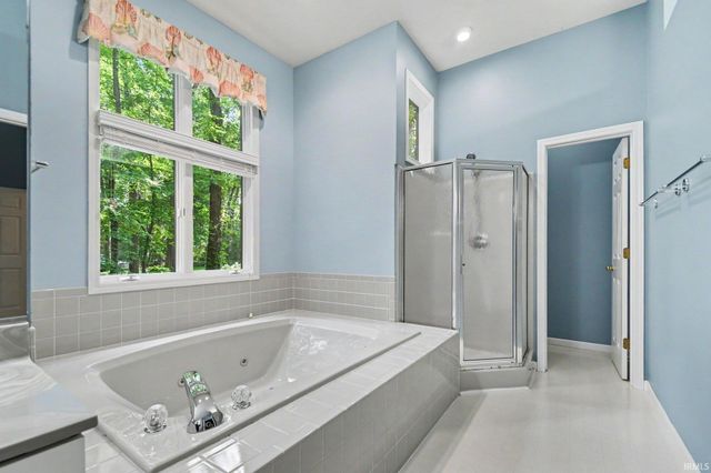 51171 Streamwood Drive, Granger, IN 46530