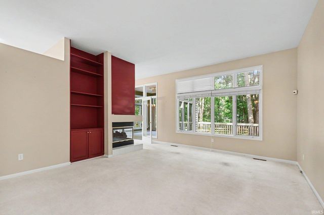 51171 Streamwood Drive, Granger, IN 46530