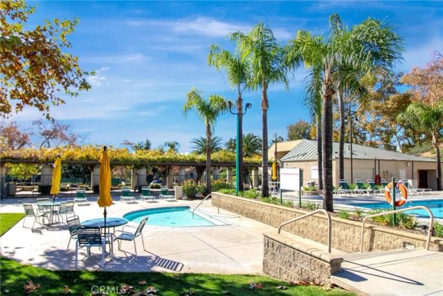 28938 River Oaks Lane, Highland, CA 92346