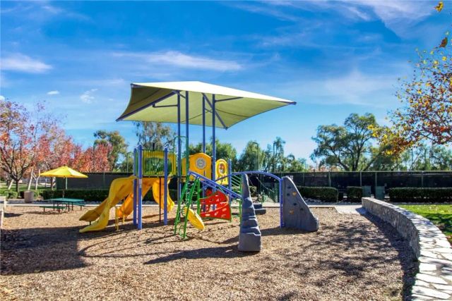 28938 River Oaks Lane, Highland, CA 92346