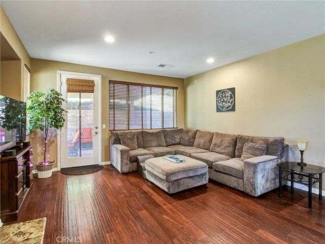 28938 River Oaks Lane, Highland, CA 92346