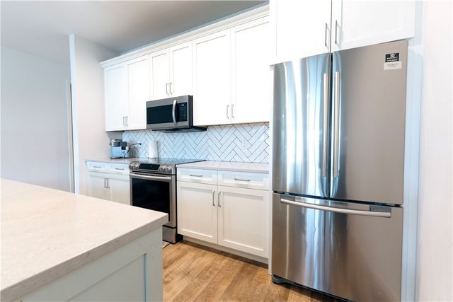 2172 Falls Manor, Vero Beach, FL 32967