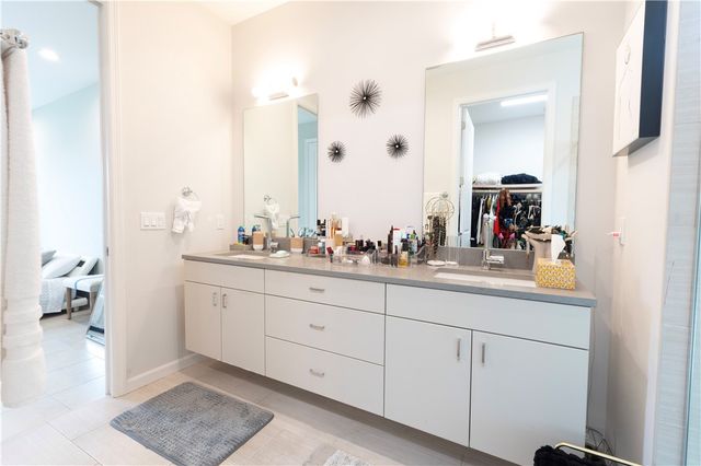 2172 Falls Manor, Vero Beach, FL 32967