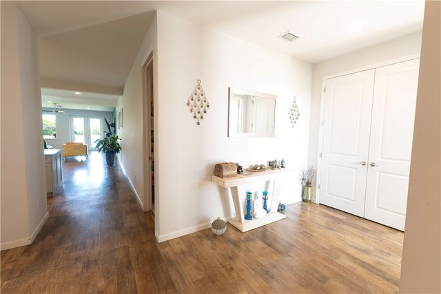 2172 Falls Manor, Vero Beach, FL 32967