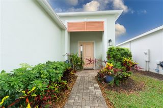 2172 Falls Manor, Vero Beach, FL 32967
