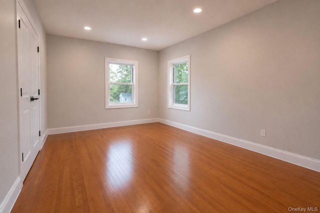 82 Vernon Avenue, East Norwich, NY 11732
