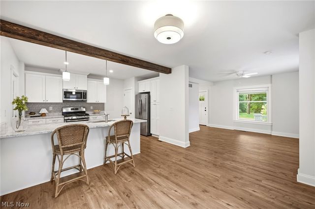 272 Miles Road, Chagrin Falls, OH 44022