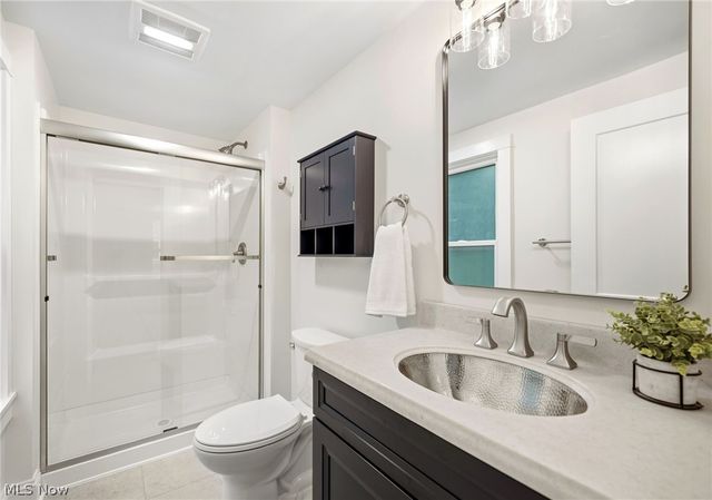 272 Miles Road, Chagrin Falls, OH 44022