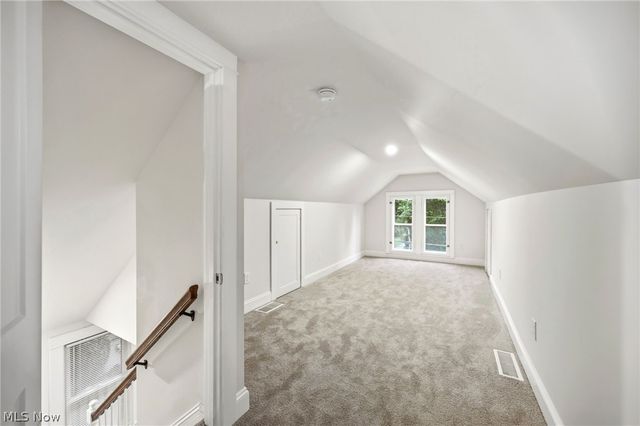 272 Miles Road, Chagrin Falls, OH 44022