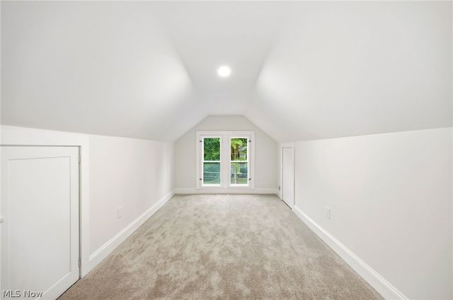 272 Miles Road, Chagrin Falls, OH 44022