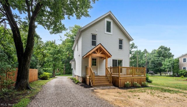 272 Miles Road, Chagrin Falls, OH 44022