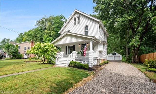 272 Miles Road, Chagrin Falls, OH 44022