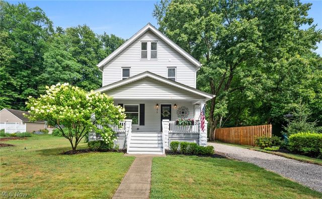 272 Miles Road, Chagrin Falls, OH 44022