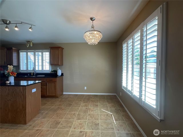 1382 NW Kathleen Drive, Oak Harbor, WA 98277