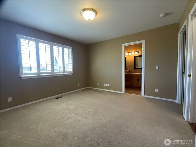 1382 NW Kathleen Drive, Oak Harbor, WA 98277