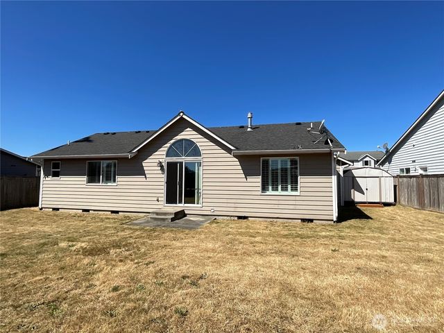 1382 NW Kathleen Drive, Oak Harbor, WA 98277