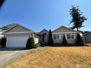 1382 NW Kathleen Drive, Oak Harbor, WA 98277