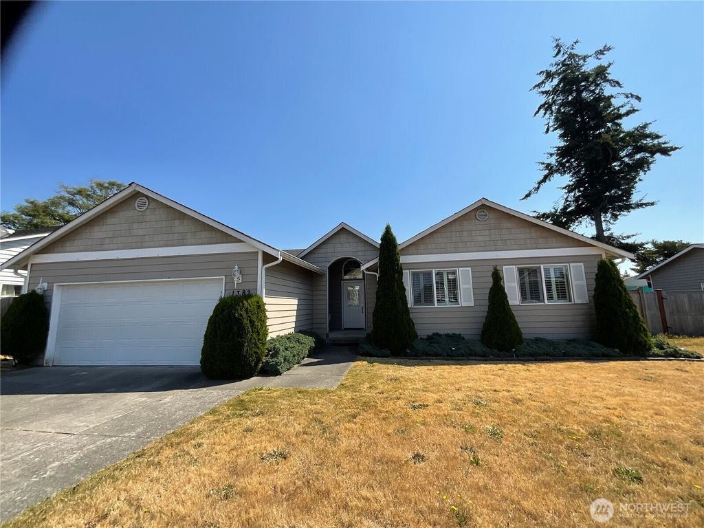 1382 NW Kathleen Drive, Oak Harbor, WA 98277
