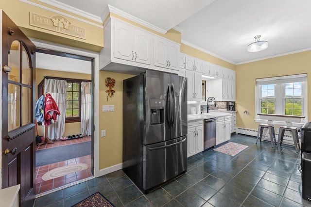 130 10th Avenue, Baraboo, WI 53913