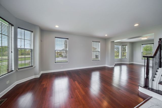 2393 Bryn Mawr Lane, Crystal Lake, IL 60014