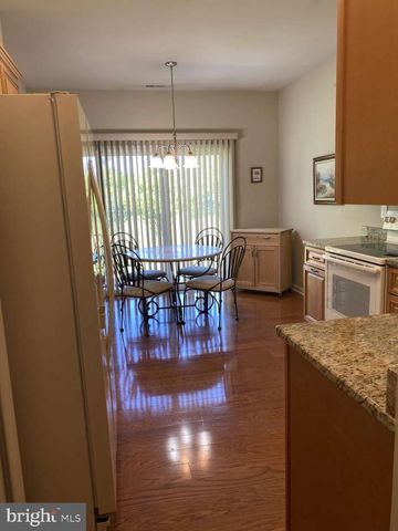 12 IRIS CT, Marlton, NJ 08053
